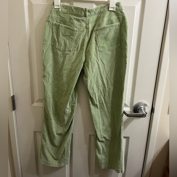Villager petite size 8p green jeans - Picture 2 of 3